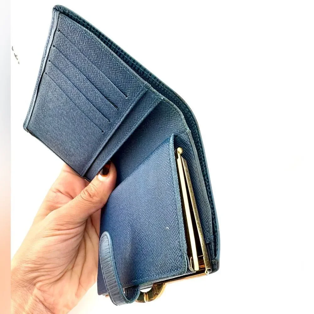 Louis Vuitton Blue Epi Leather Kisslock Wallet w/ Dust bag - Good Used Condition - Picture 7 of 11
